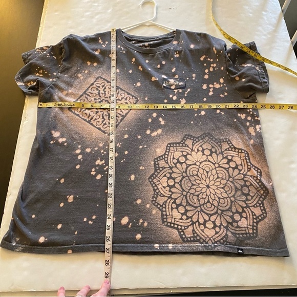 Quicksilver Tee Tshirt Mens Size XL Unisex Crewneck Short Sleeve Upcycled Gray - Picture 10 of 12